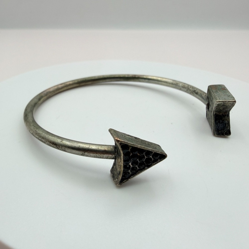 Vintage 90s Arrow Cuff Bracelet Silver Tone Black Glass Boho Statement Jewelry